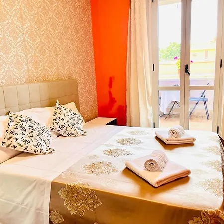 Hill Town Guest house *