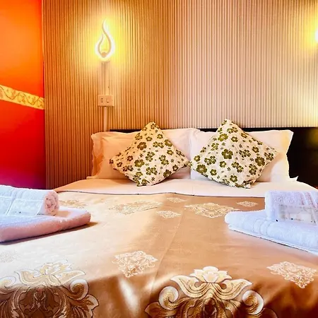 Hill Town Guest house *